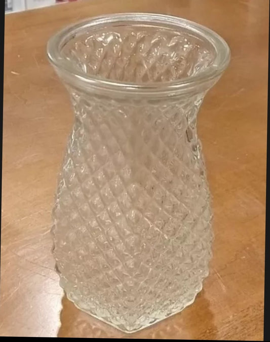 KD111 Vintage Hoosier Glass #4071 Diamond Cut Glass Vase 6"