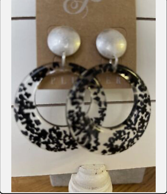 E111 Plunder Design Clear and Black Acrylic Hoop and Dangle Earrings