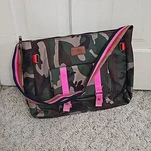 A104 Plunder Design Camo Messenger Bag